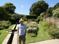 DSC03281  The gardens were beautiful - glorious sunshine helped!